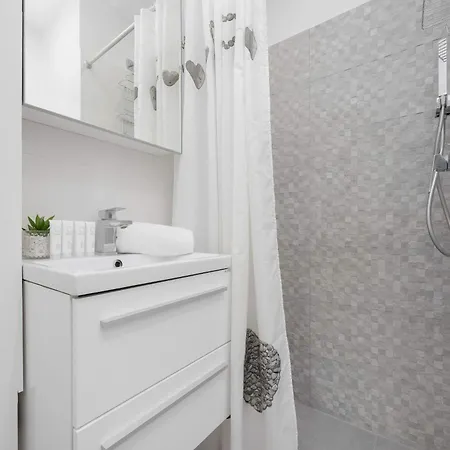 Functional & Modern Close To The Capitol Theater By Renters Apartament *