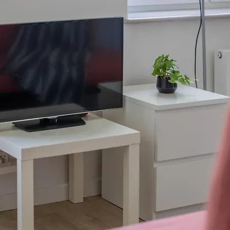 Functional & Modern Close To The Capitol Theater By Renters Apartament Warszawa